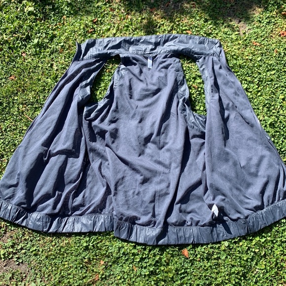 GapBody Fit Nylon Dusty Blue Colored Athletic Vest - Picture 4 of 8